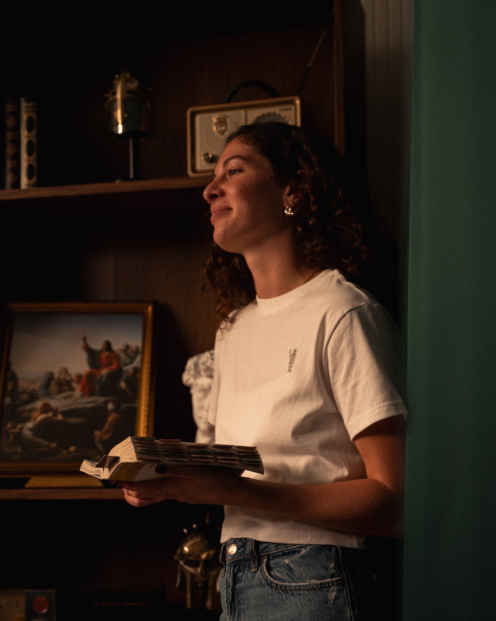 Black "Club Cropped Tee"